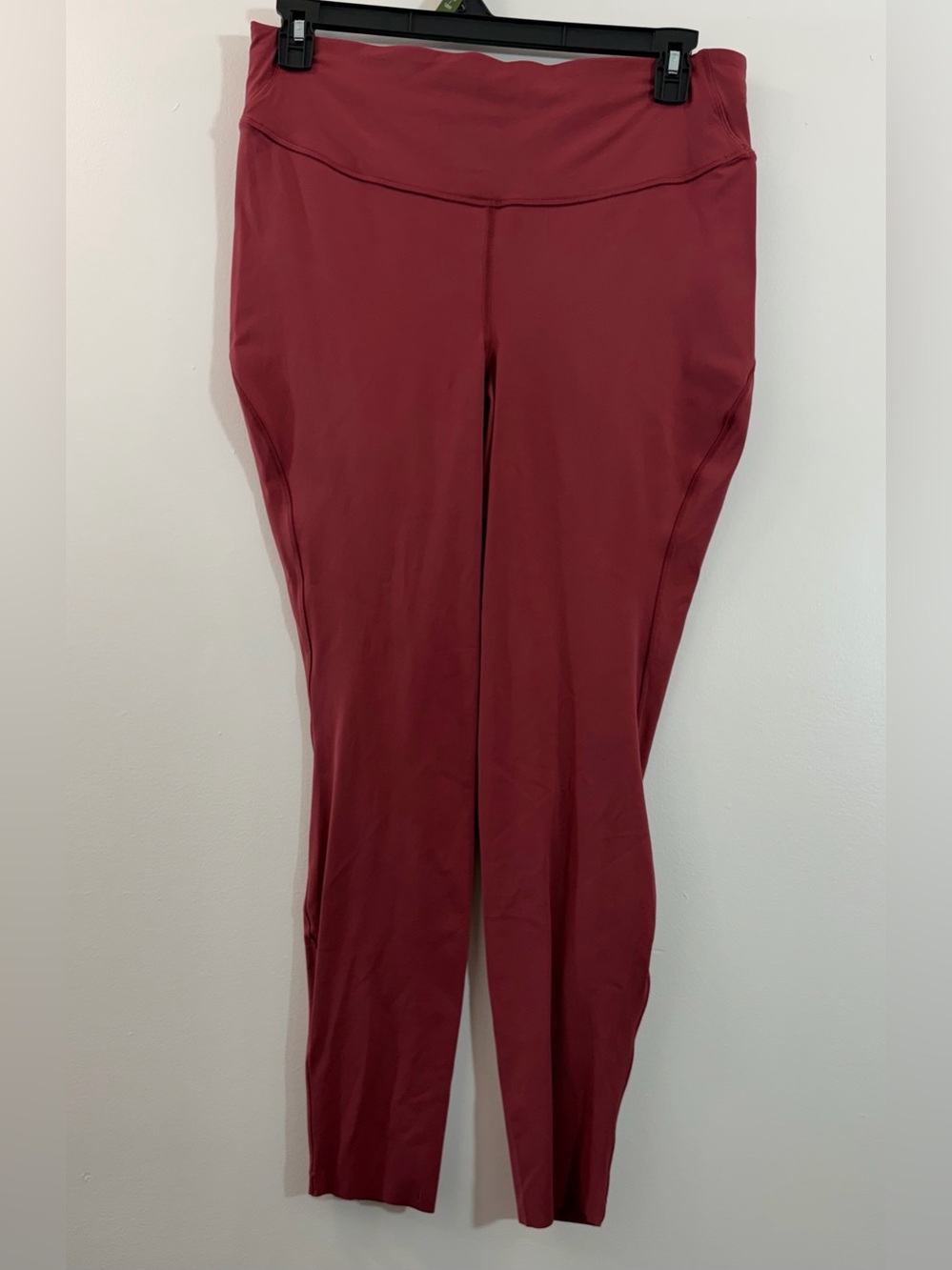 NWT Lululemon Base Pace HR Tight 28" Brushed Nulux - Mulled Wine Sz 14
